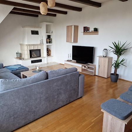 98Qm Wohnung Im Villenviertel - Voll Ausgestattet Mit Balkon Und Kamin - Wlan Gratis Wilhelmshaven Zewnętrze zdjęcie