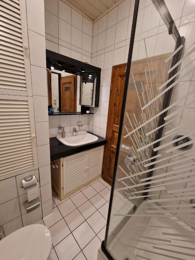 98Qm Wohnung Im Villenviertel - Voll Ausgestattet Mit Balkon Und Kamin - Wlan Gratis Wilhelmshaven Zewnętrze zdjęcie