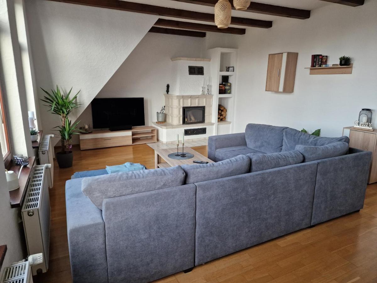 98Qm Wohnung Im Villenviertel - Voll Ausgestattet Mit Balkon Und Kamin - Wlan Gratis Wilhelmshaven Zewnętrze zdjęcie