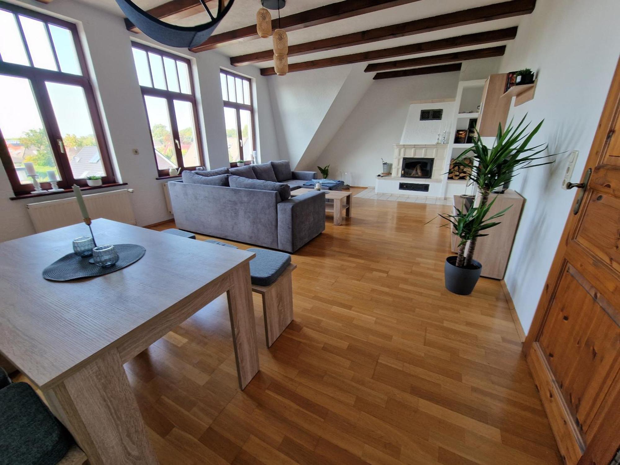 98Qm Wohnung Im Villenviertel - Voll Ausgestattet Mit Balkon Und Kamin - Wlan Gratis Wilhelmshaven Zewnętrze zdjęcie
